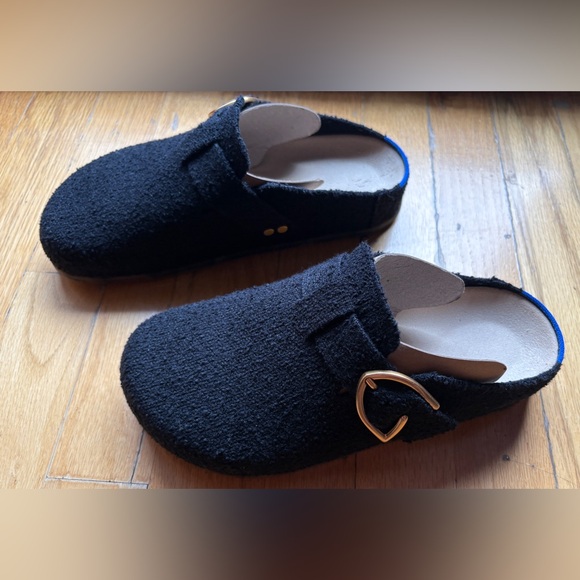 Rothy’s Buckle Clog in soft black boucle Sz 7 - Picture 2 of 4